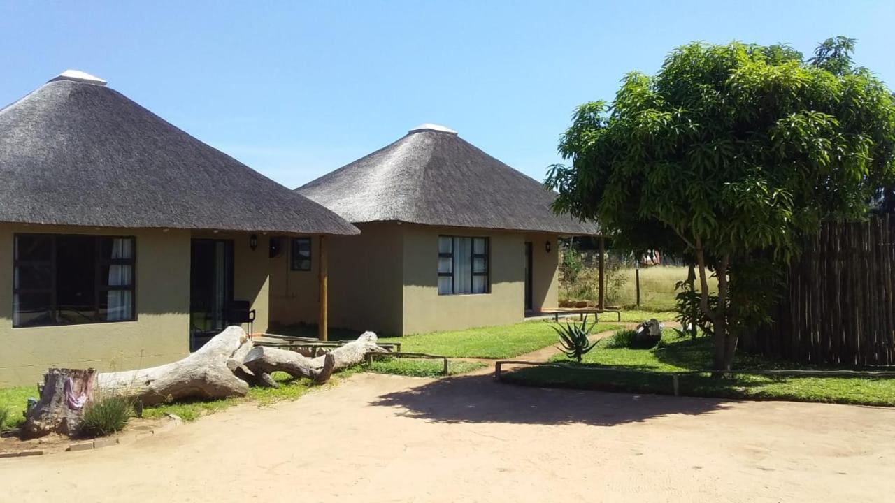 Bongan Safari Lodge Mbabat Exterior foto